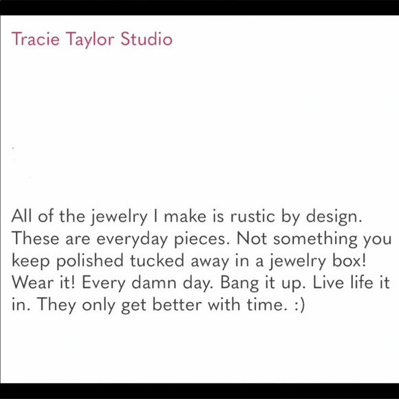 Sterling silver cross pendant (no chain) - Picture 17 of 17